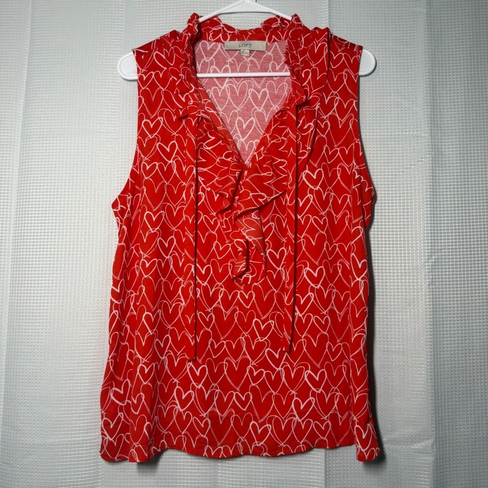 LOFT Women's L Red Heart Print Sleeveless Blouse Ruffle V Neck‎ Tie Front Career